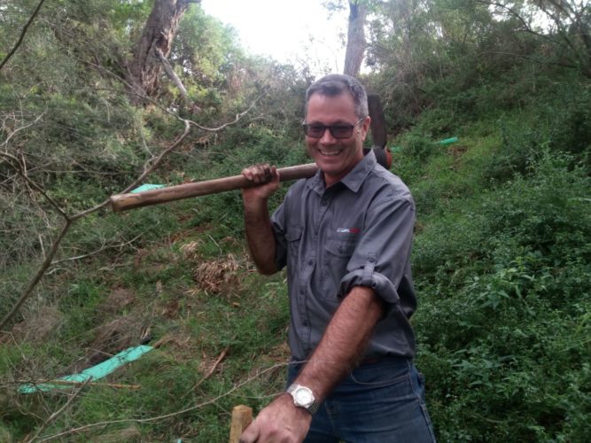 G.J. Gardner Homes and 15Trees assistance on National Tree Day